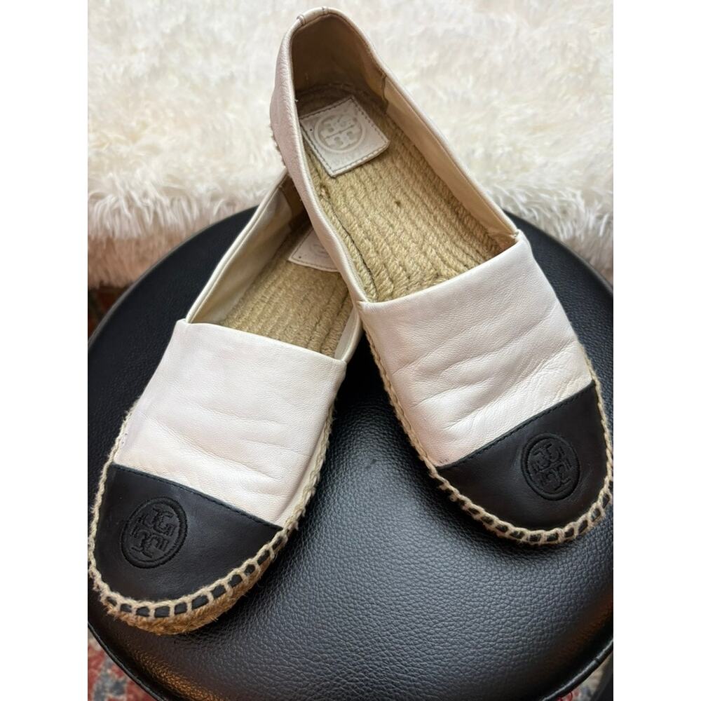 TORY BURCH Colorblock Espadrille Flats Leather Ivory Logo Black 8 Quiet Luxury